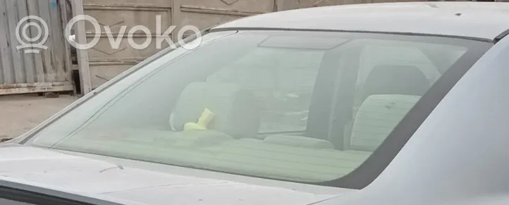 Ford Mondeo Mk III Rear windscreen/windshield window 1S71F42006AL