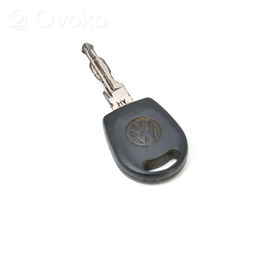 Volkswagen Golf III Ignition key/card 