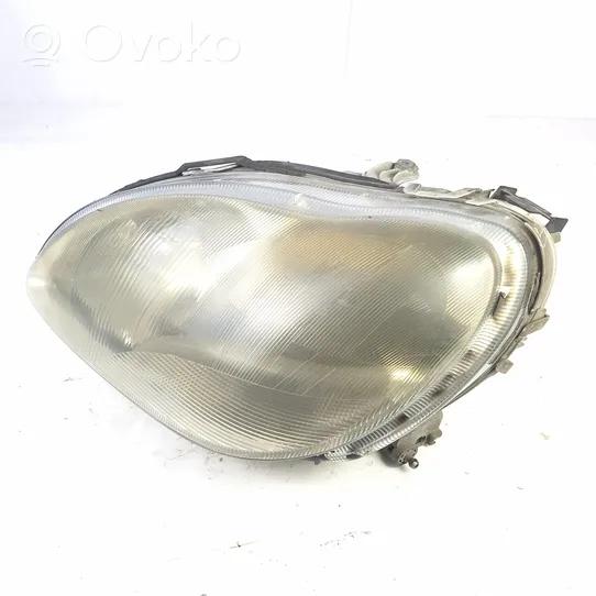 Mercedes-Benz S W220 Lampa przednia 0301153271