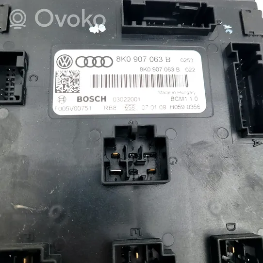 Audi A4 S4 B8 8K Komforto modulis 8K0907063B