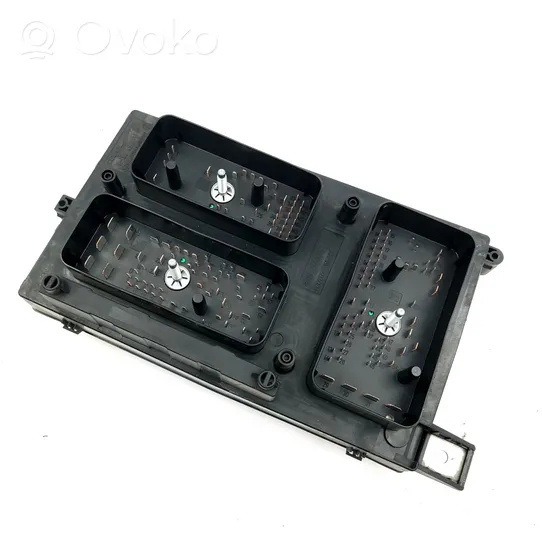 Opel Astra H Module de fusibles 13191130