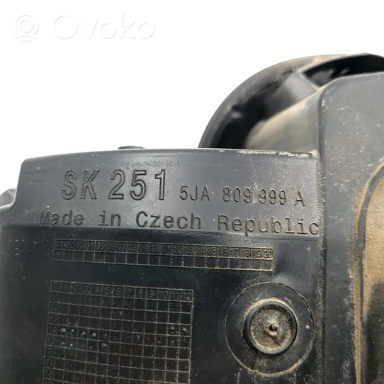 Skoda Rapid (NH) Bouchon, volet de trappe de réservoir à carburant 5JA809999A