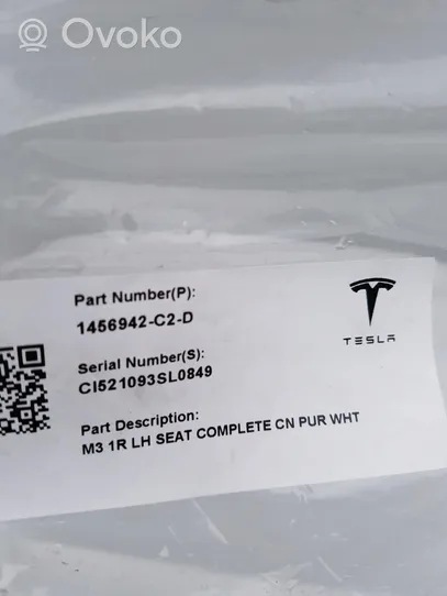 Tesla Model 3 Fahrersitz 1456942-C2-D