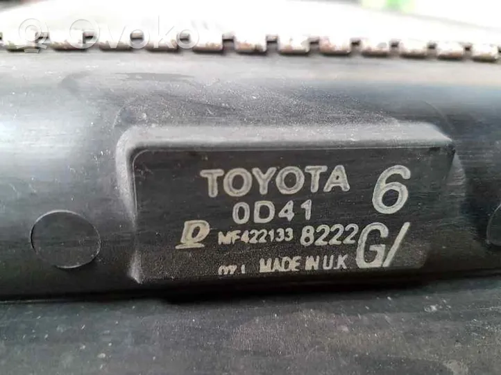 Toyota Avensis T270 Radiateur de refroidissement 0D41