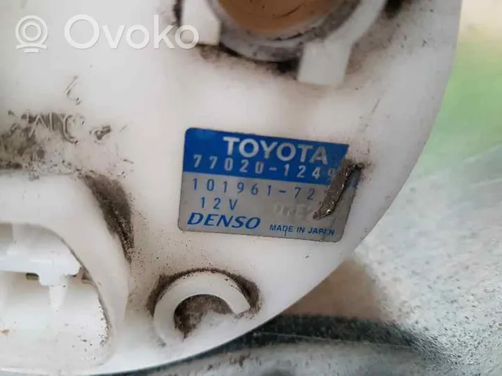 Toyota Corolla E110 Polttoainesäiliön pumppu 770201249