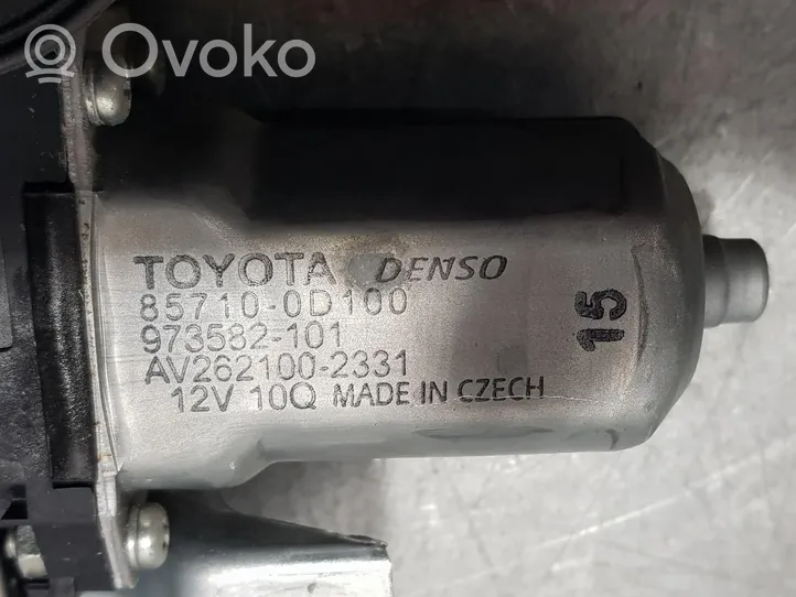 Toyota Yaris Podnośnik szyby drzwi z silniczkiem 857100D100