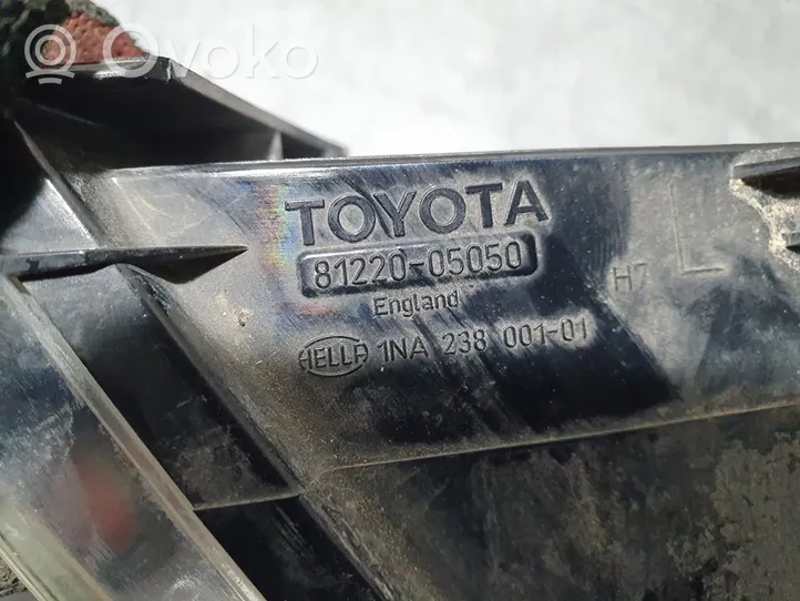 Toyota Avensis T250 Feu antibrouillard avant 8122005050