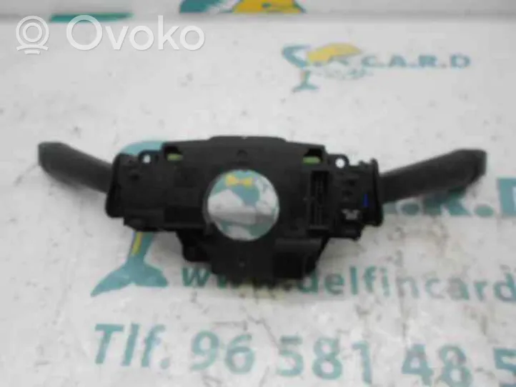 Volvo S60 Manetka / Przełącznik kierunkowskazów wycieraczek 30658654