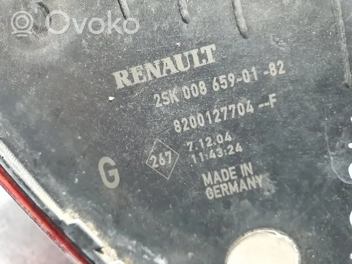 Renault Scenic II -  Grand scenic II Aizmugurējais lukturis virsbūvē 8200127704F