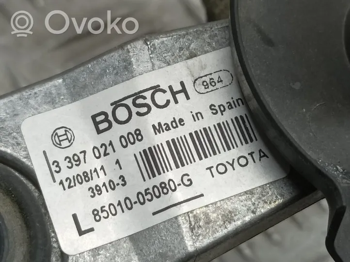 Toyota Avensis T270 Mechanizm i silniczek wycieraczek szyby przedniej / czołowej 8501005080G