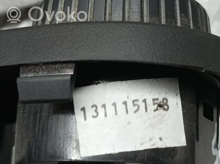 Dacia Duster Przyciski multifunkcyjne 131115158