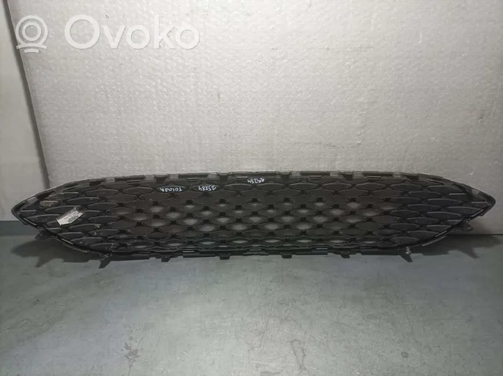 Ford Focus Front grill F1EB8200AB