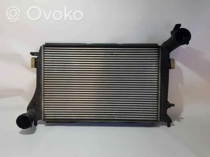 Volkswagen Touran I Chłodnica powietrza doładowującego / Intercooler 1K0145803AL