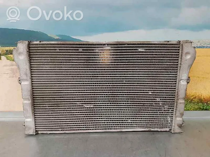 Toyota RAV 4 (XA40) Starpdzesētāja radiators 