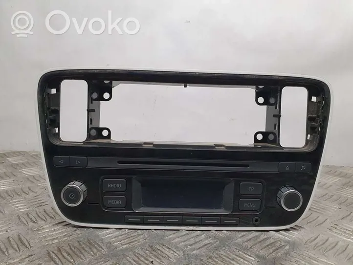 Volkswagen Up Radio/CD/DVD/GPS head unit 1S0035156B