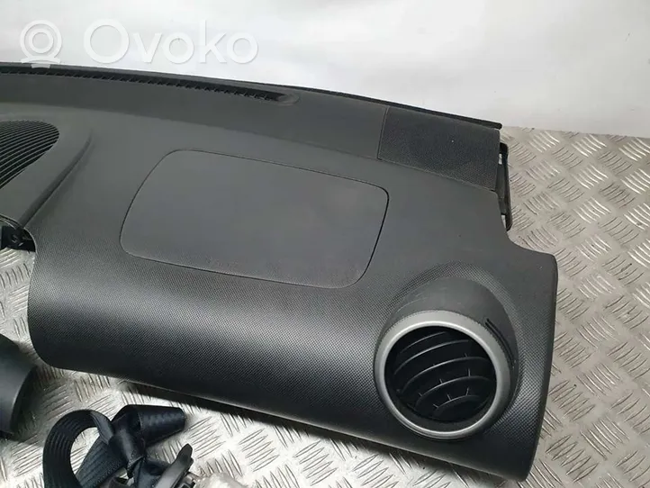 Toyota Aygo AB10 Zestaw poduszek powietrznych z panelem 