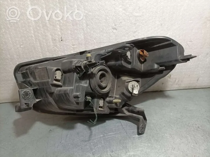 Dacia Lodgy Faro delantero/faro principal 260102414R