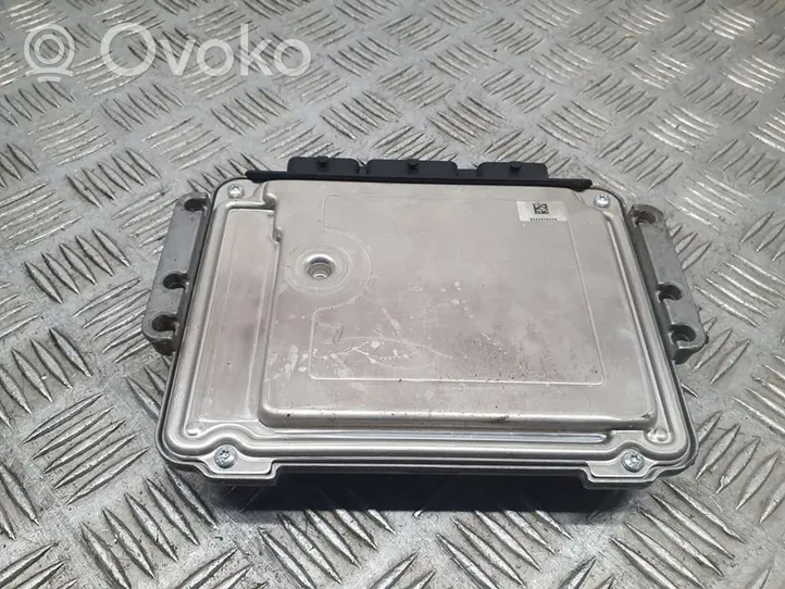 Ford Focus Sterownik / Moduł ECU 8M5112A650XE