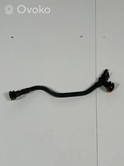 Toyota RAV 4 (XA50) Tuyau d'alimentation conduite de carburant 