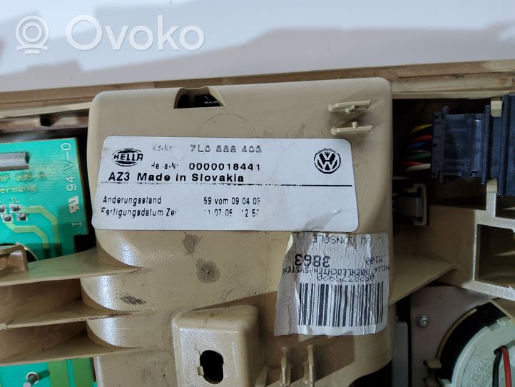 Volkswagen Touareg II Éclairage lumière plafonnier avant 7L0888403