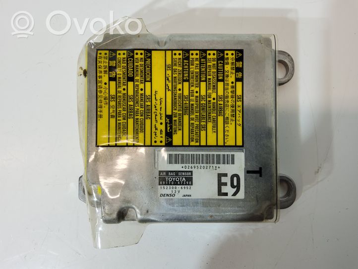 Toyota Prius (NHW20) Oro pagalvių valdymo blokas 1523006952