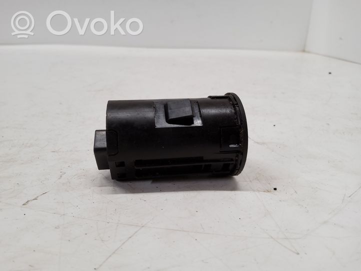 Mazda CX-5 Moottorin start-stop-painike/kytkin KD45663S0