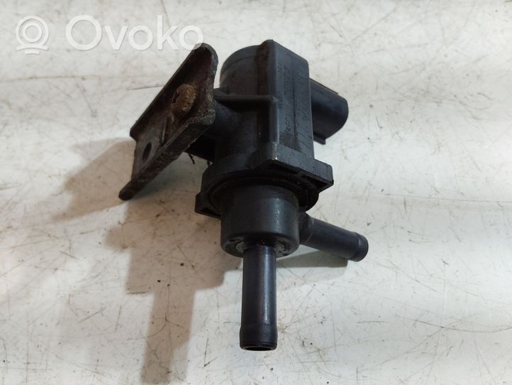 Toyota Prius (NHW20) Turbolader Druckwandler Magnetventil 