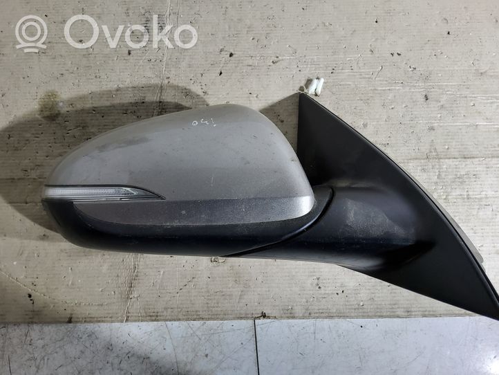 Hyundai i30 Front door electric wing mirror 