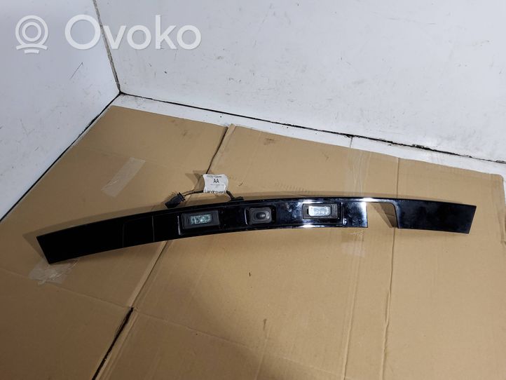 Land Rover Discovery Sport Takaluukun rekisterikilven valon palkki FK7240406C