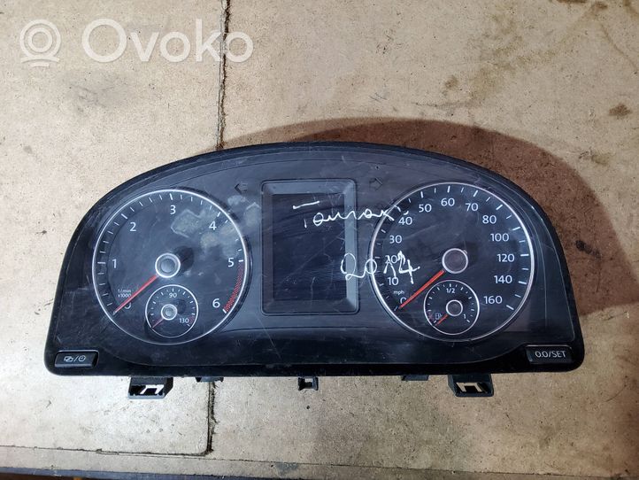 Volkswagen Touran II Licznik / Prędkościomierz 1T0920975G