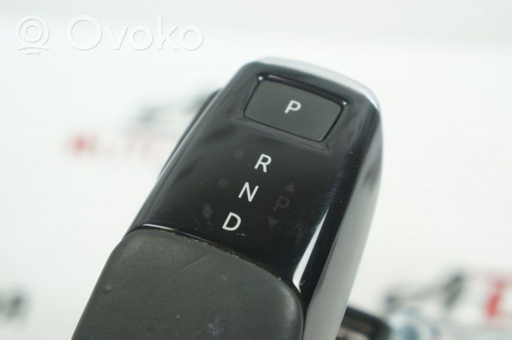 Peugeot 3008 II Lewarek zmiany biegów / dolny 98205727DX