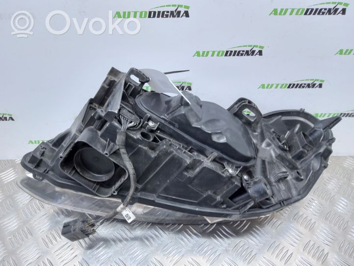 Volvo XC60 Lampa przednia 31358110