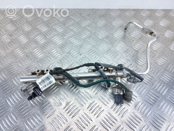 Nissan Qashqai Listwa wtryskowa 175204385R