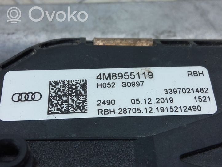 Audi Q8 Etupyyhkimen vivusto ja moottori 4M8955023