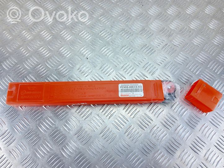 Toyota Proace Varoituskolmio 27R033954