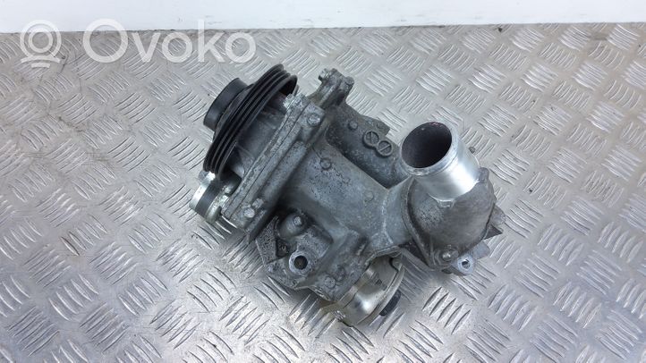 Toyota RAV 4 (XA40) Pompa wody 2241000432