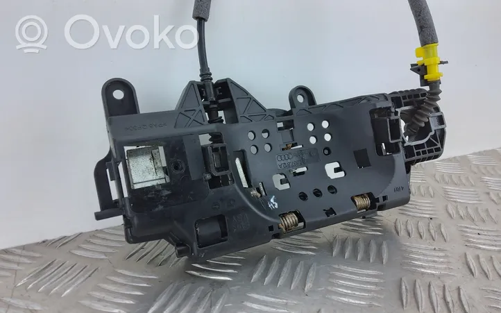 Audi A5 Klamka/wspornik zewnętrzny drzwi tylnych 8W02837812A