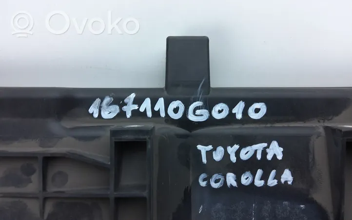 Toyota Corolla E120 E130 Jäähdyttimen jäähdytinpuhaltimen suojus 167110G010