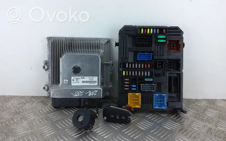 Peugeot 208 Komputer / Sterownik ECU i komplet kluczy 9815023380