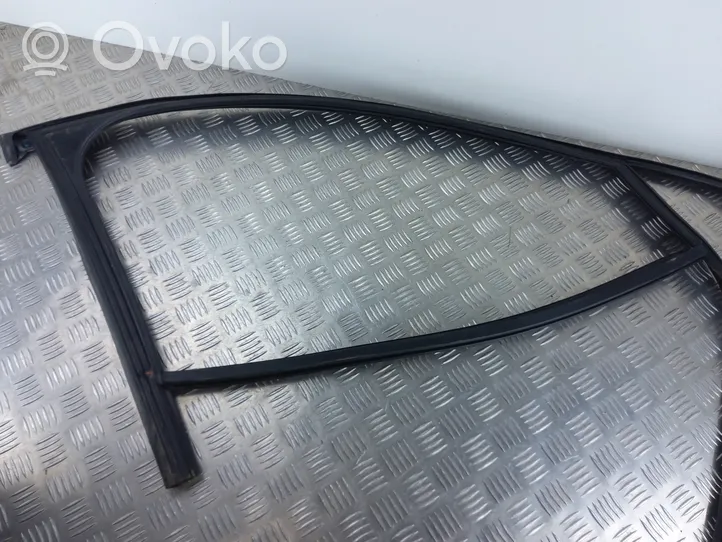 Audi A8 S8 D4 4H Rubber seal front door window/glass 4H0837439