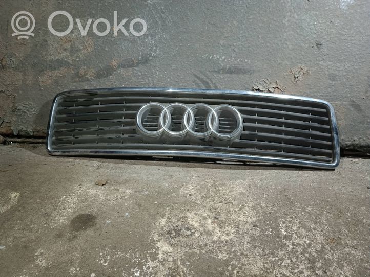 Audi 100 S4 C4 Grotelės priekinės 4A0853651