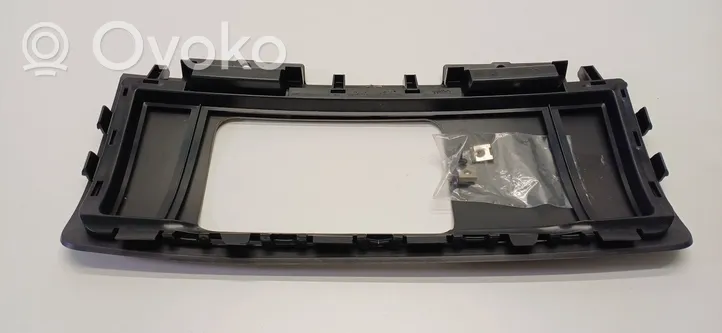 Audi Q7 4L Rivestimento della parte inferiore del paraurti posteriore 4l0807819