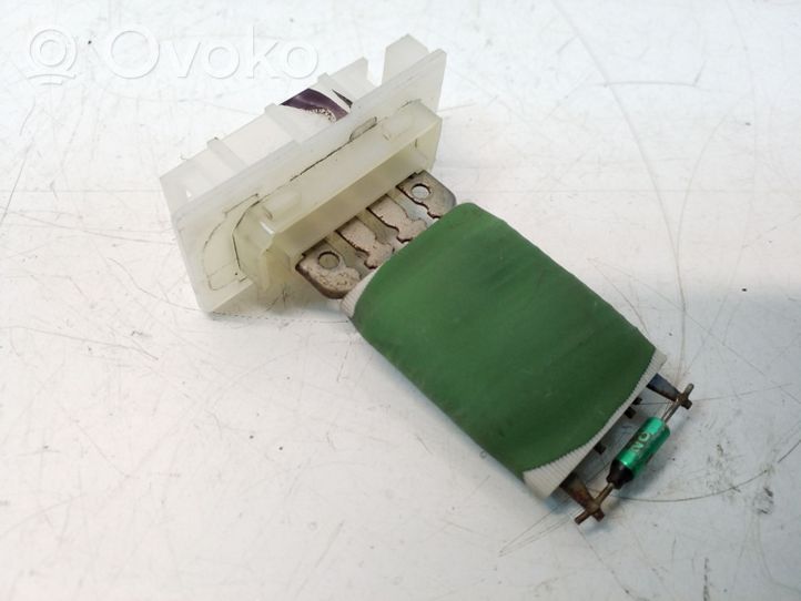 Volkswagen Jetta VI Heater blower motor/fan resistor 