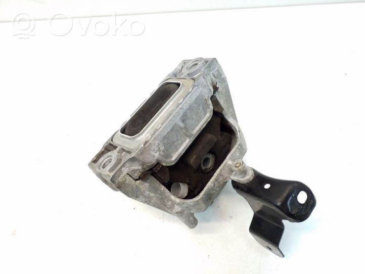 Volkswagen Jetta VI Engine mount bracket 