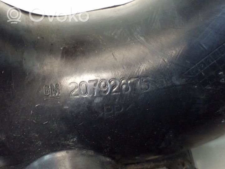 Opel Antara Parte del condotto di aspirazione dell'aria 20792675