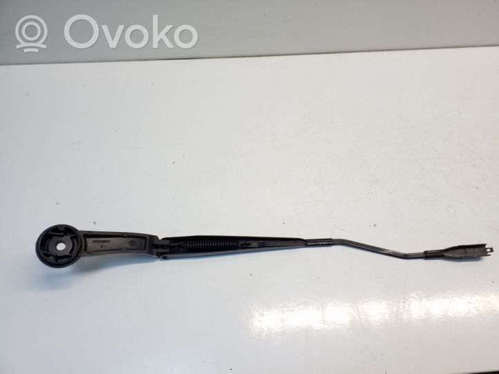 Ford Focus Front wiper blade arm 