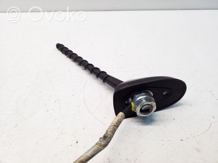 Toyota Prius (XW30) Antena radiowa V308742C