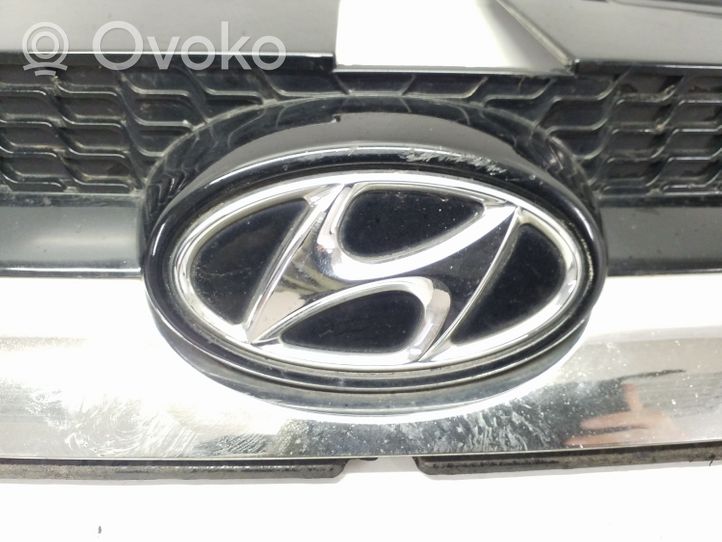 Hyundai ix35 Maskownica / Grill / Atrapa górna chłodnicy 