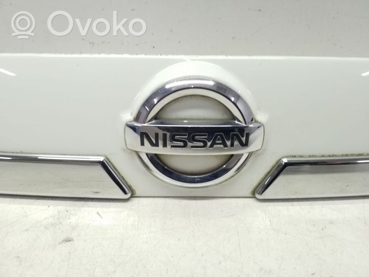 Nissan Juke I F15 Takaluukun rekisterikilven valon palkki 908681KR6A