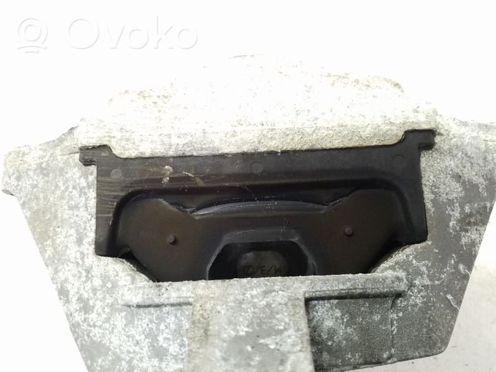 Opel Astra J Supporto di montaggio del motore 13248549